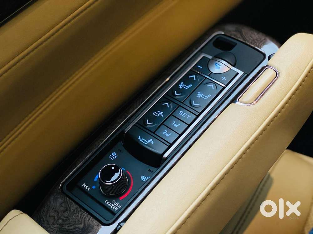 Toyota Vellfire Vip &ndash; Executive Lounge, 2022, Petrol