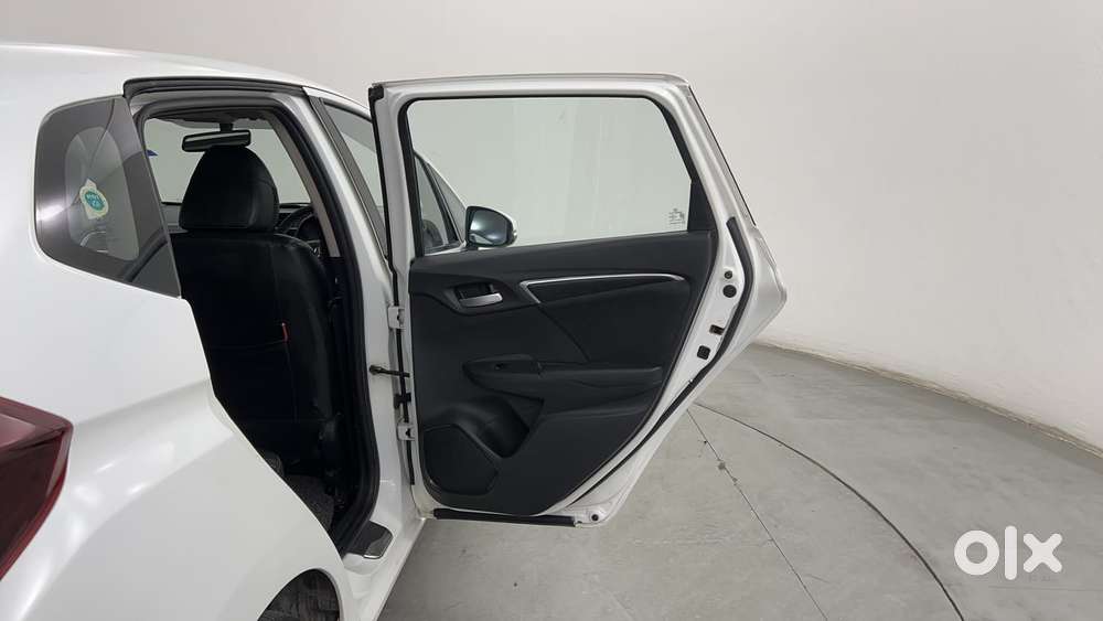 Honda Jazz [2020-2023] 1.2 Vx I-vtec Mt, 2016, Petrol