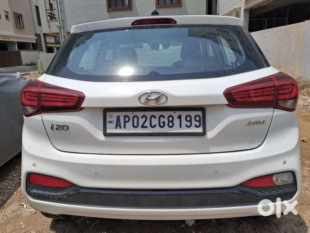 Single Hand Used Hyundai Elite I20 Asta Cvt (automatic) (top Variant)