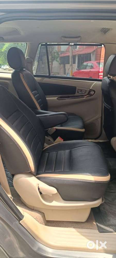 Toyota Innova 2.5 V 7 Str, 2012, Diesel