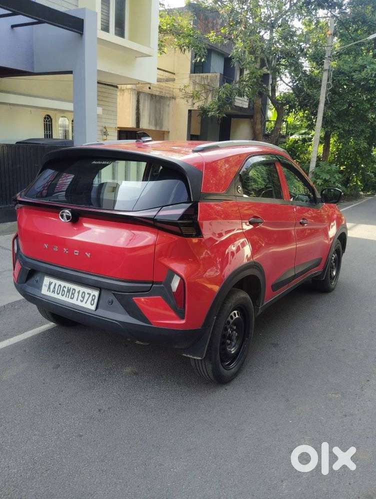 Tata Nexon 1.2 Revotron Xm Plus (s), 2023, Petrol