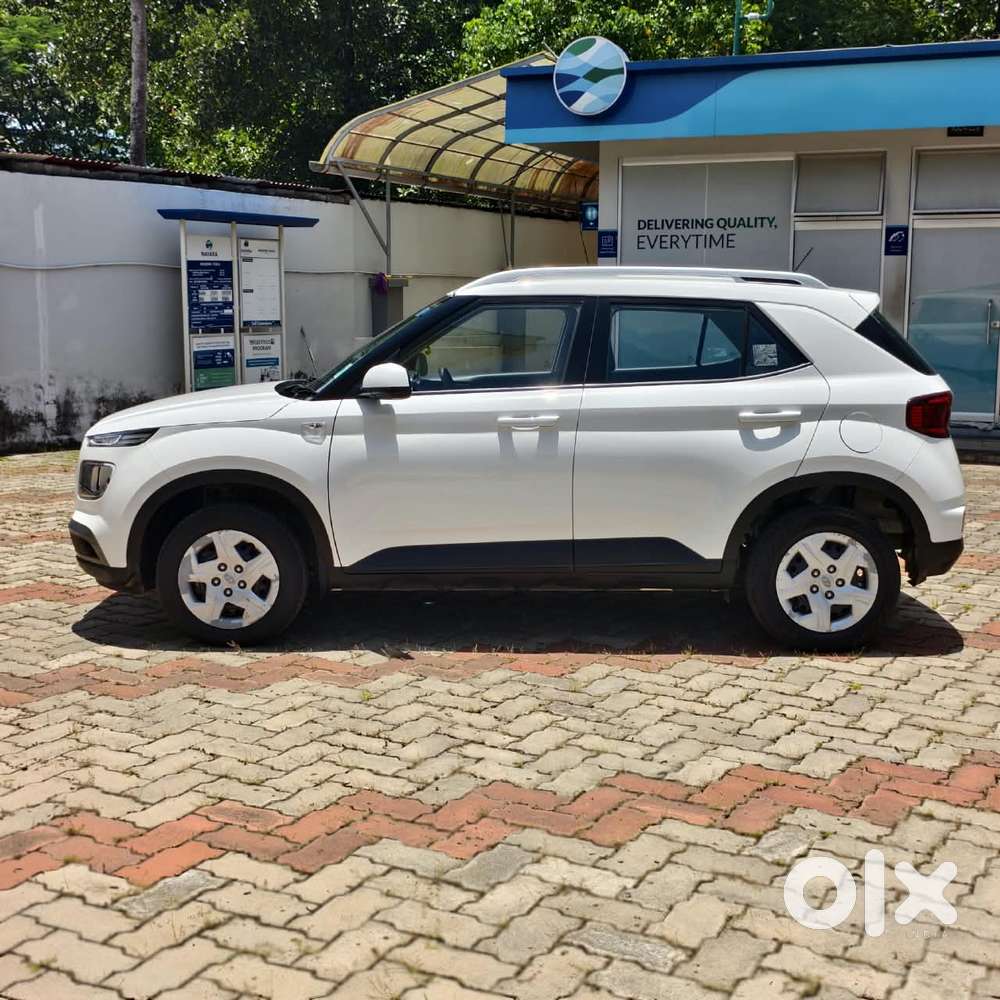 Hyundai Venue S Turbo, 2019, Petrol