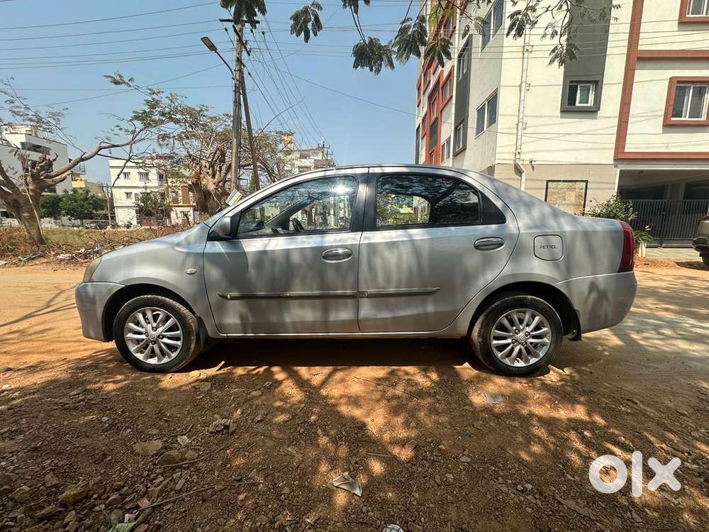Toyota Etios V 2nd Owner Petrol For Sale