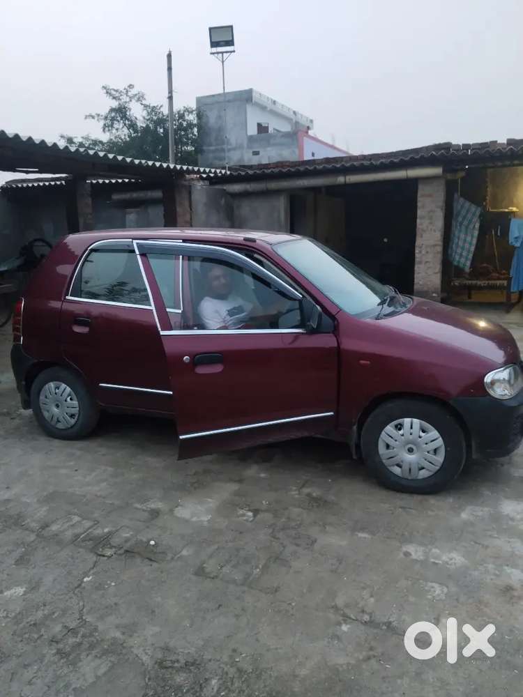 Maruti Alto Lxi 2011 Second Owner.  Gaadi Me Koi Bhi Kaami Nhi Hai