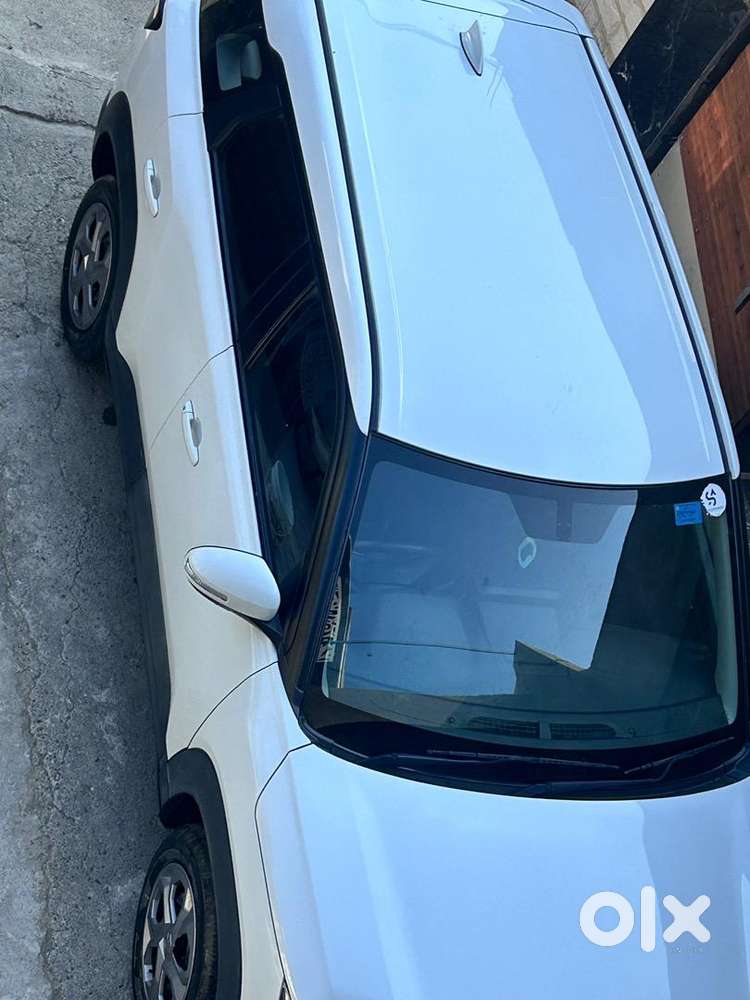 Maruti Suzuki Brezza 2023 Petrol 16000 Km Driven