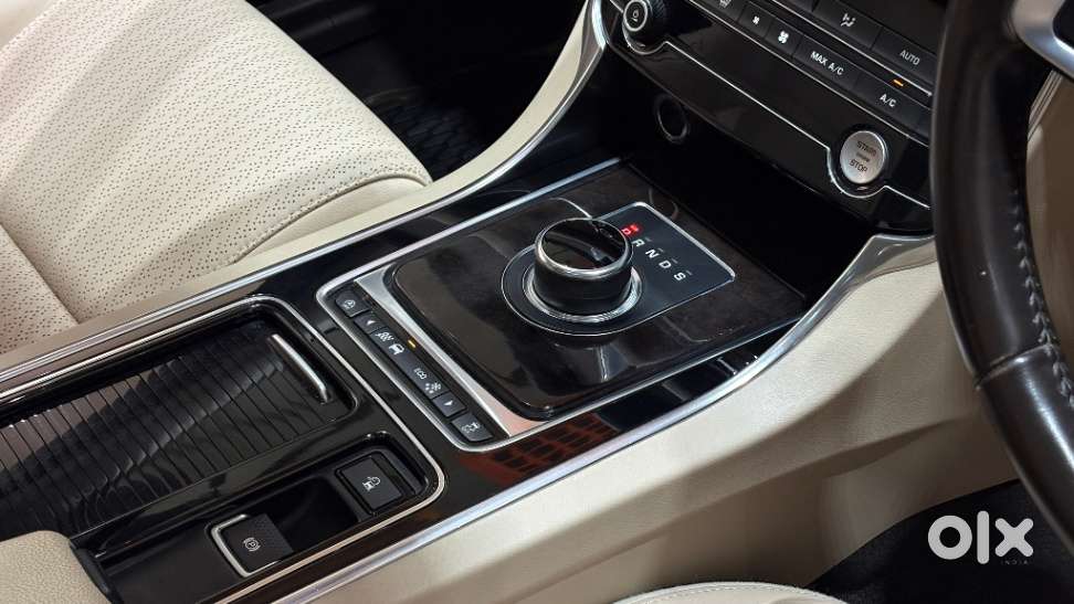 Jaguar Xf 2.0 Petrol Prestige, 2020, Petrol
