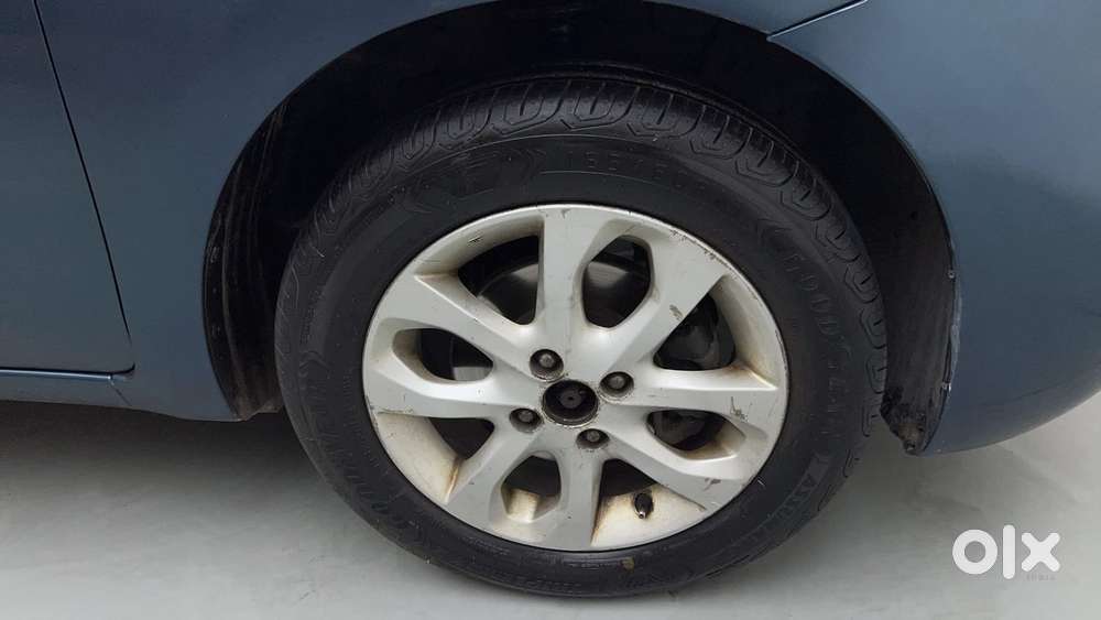 Nissan Micra Xv Cvt, 2017, Petrol