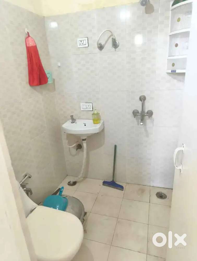 Graund floor