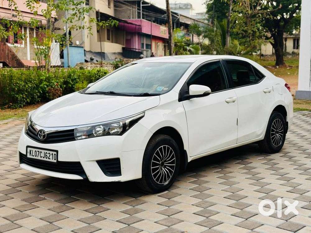 Toyota Corolla Altis 2013-2017 D-4d J, 2016