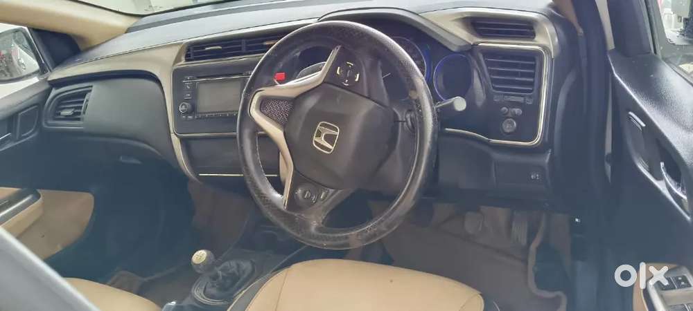 Honda City V At 2015