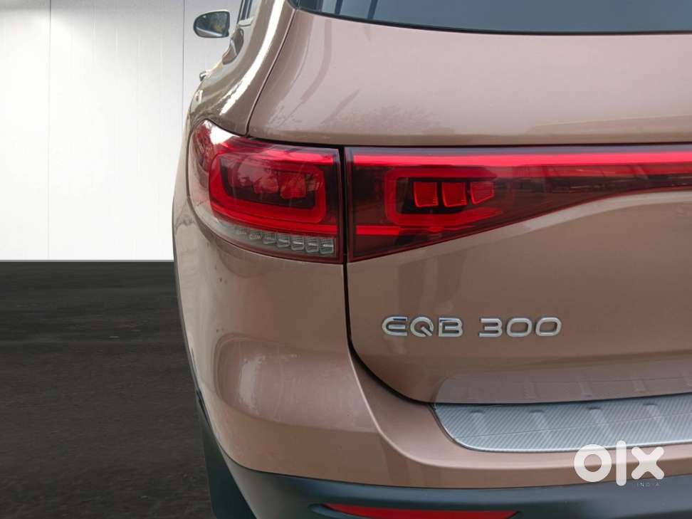 Mercedes-benz Eqb 300 4 Matic, 2022, Electric