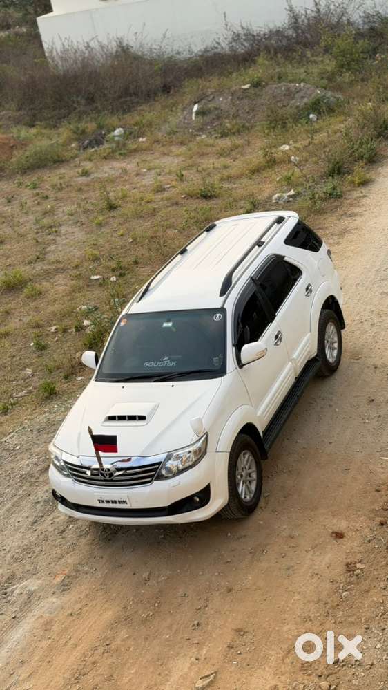 Toyota Fortuner Automatic Diesel 2013