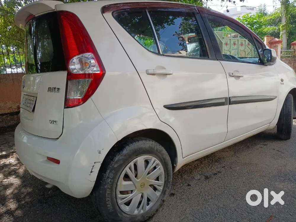 Maruti Suzuki Ritz Vxi 2015