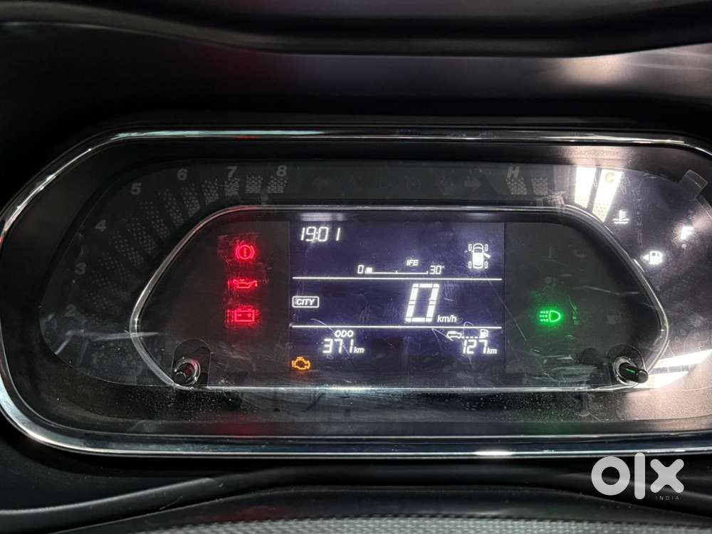 Tata Nexon 2025 Petrol 370 Km Driven