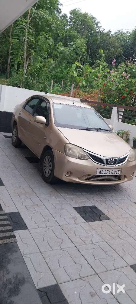 Toyota Etios 2012  Diesel 136000 Km Driven (dh Re Registration )