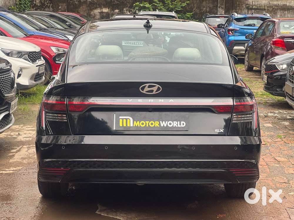 Hyundai Verna 1.5 Sx (o) Vtvt Ivt, 2023, Petrol