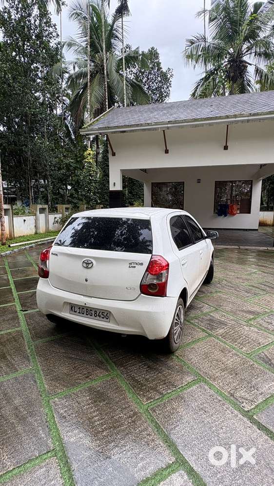 Toyota Etios Liva 2013