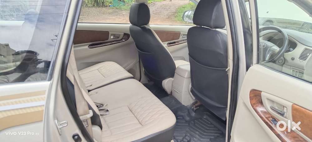Toyota Innova 2.5 V 7 Str, 2014, Diesel