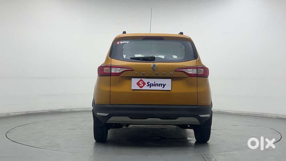 Renault Triber Rxz, 2022, Petrol
