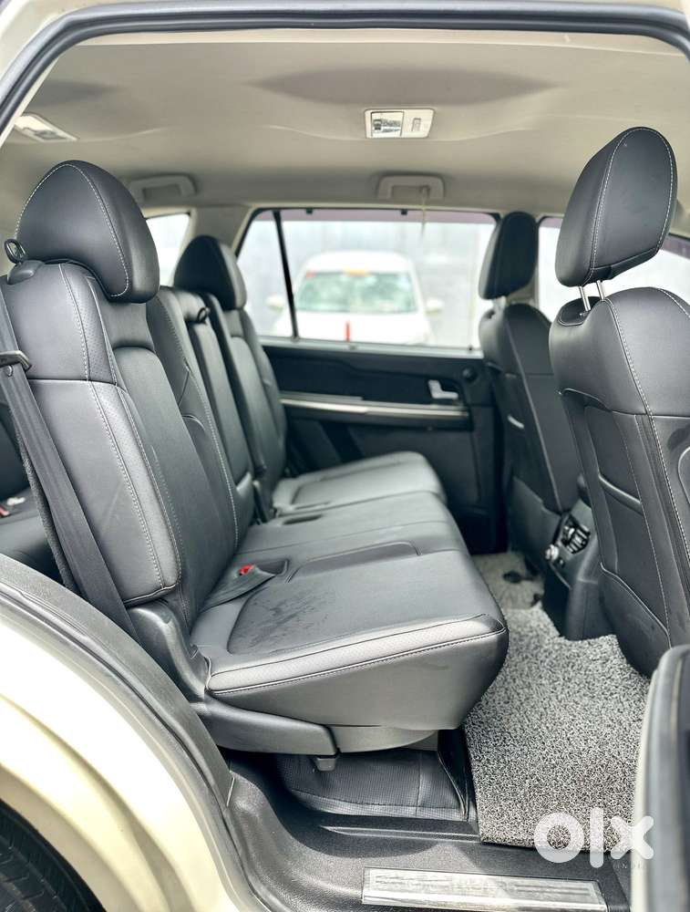 Tata Hexa 2.2 Xta 4x2 7 Str Dual Tone, 2018, Diesel