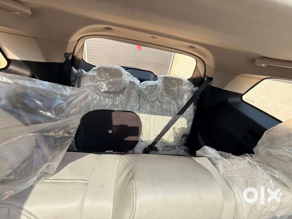 Mahindra Xuv700 2.2 Ax 7 Diesel Mt Str, 2025, Diesel