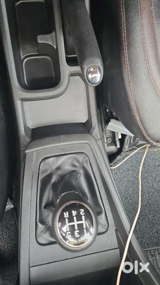 Maruti Suzuki Brezza Lxi 2024