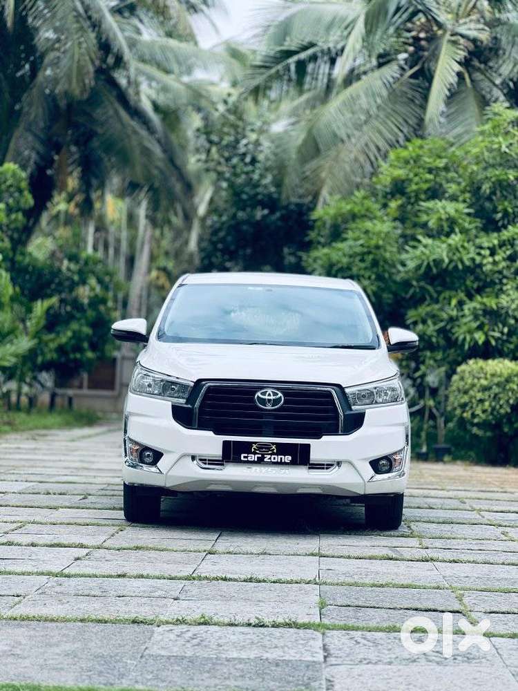 Toyota Innova Crysta 2.4 G Mt 7 Str, 2017, Diesel