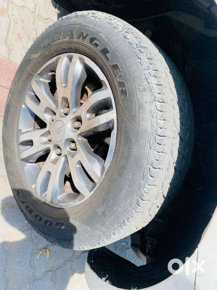 Ford Endeavour 2.2 Titanium At 4x2, 2018, Diesel
