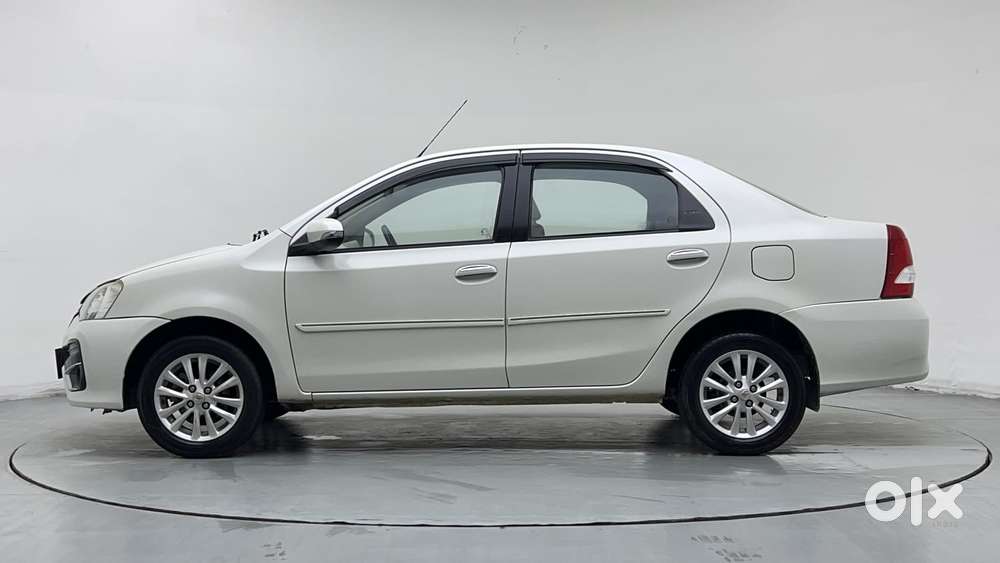 Toyota Platinum Etios 1.5 Vx, 2018, Petrol