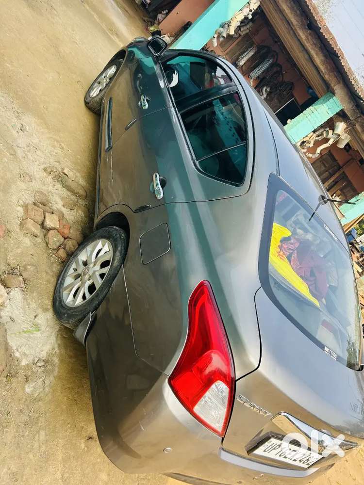 Nissan Sunny 2018 Diesel 950000 Km Driven Showroom Condition