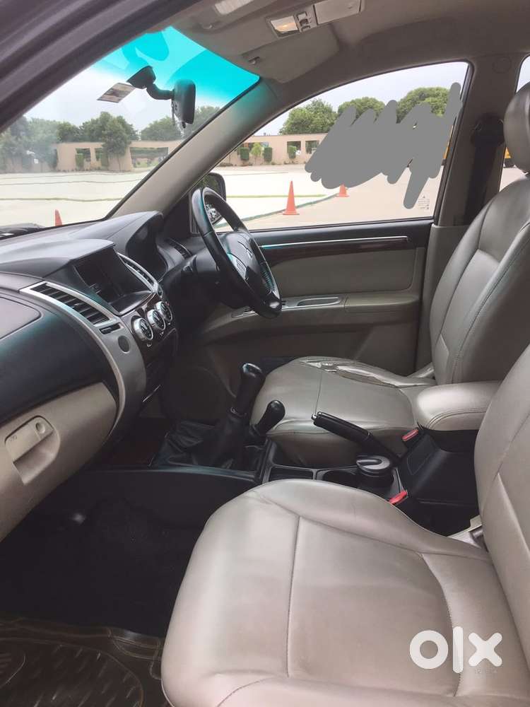 Mitsubishi Pajero Sport 2012