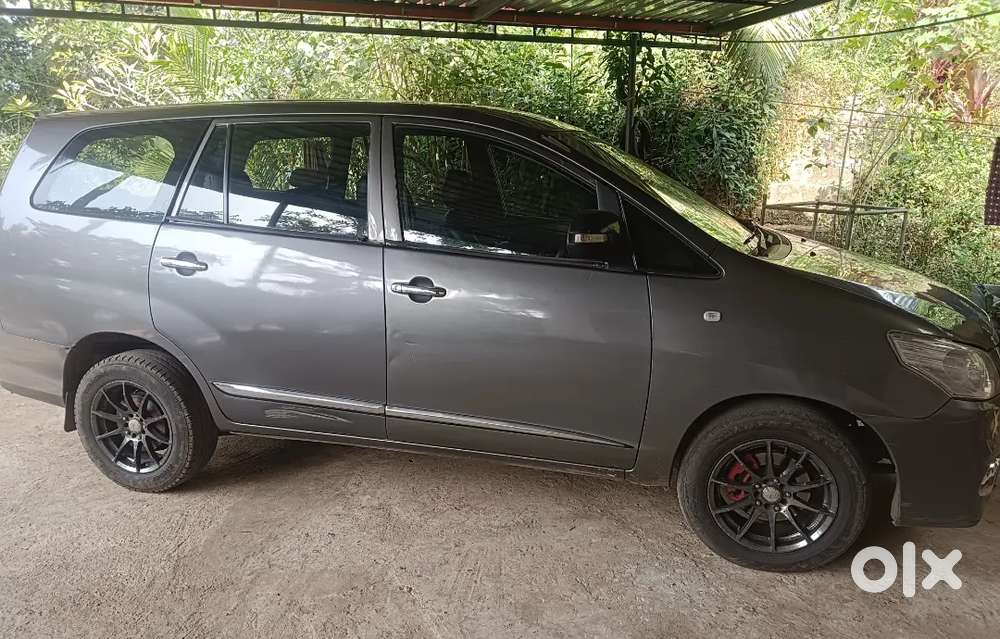 Toyota Innova Diesel 2011
