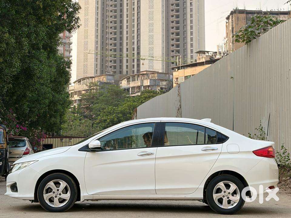 Honda City 2011-2013 1.5 V At Sunroof, 2014, Petrol