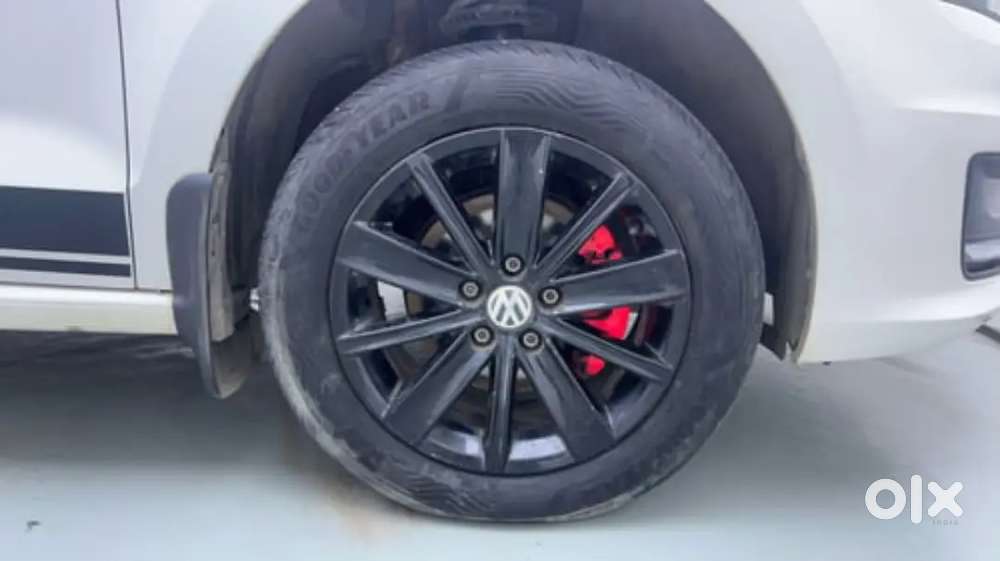 Spares Of Volkswagen Vento 2011 Engine / Fullbody For Sale.
