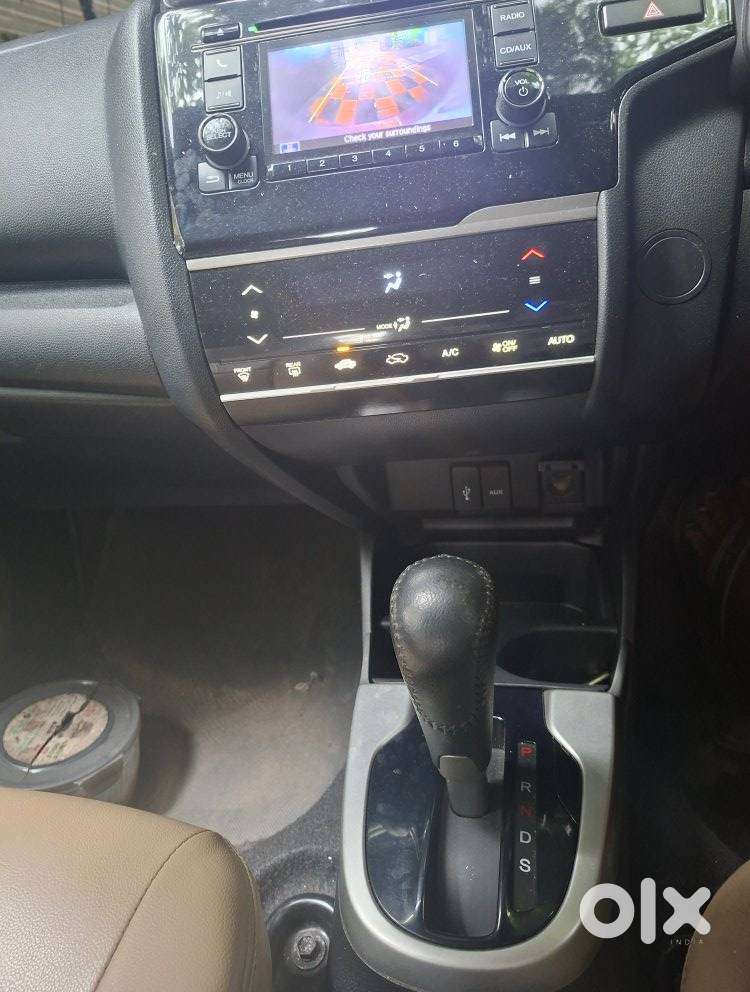 Honda Jazz V Cvt, 2017, Petrol