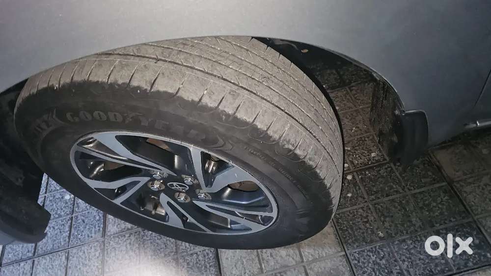 Toyota Innova Crysta 2022 2.4 G Mt 8 Str Delhi Registered