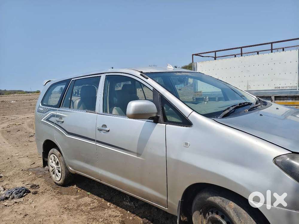 Toyota Innova 2006 Model