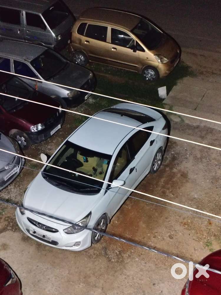 Hyundai Verna Crdi 2011
