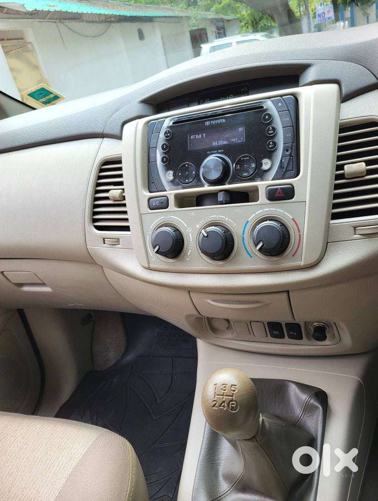 Toyota Innova 2.5 G (diesel) 8 Seater, 2013, Diesel