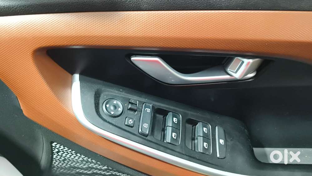 Hyundai Alcazar Prestige 7-seater, 2022, Petrol