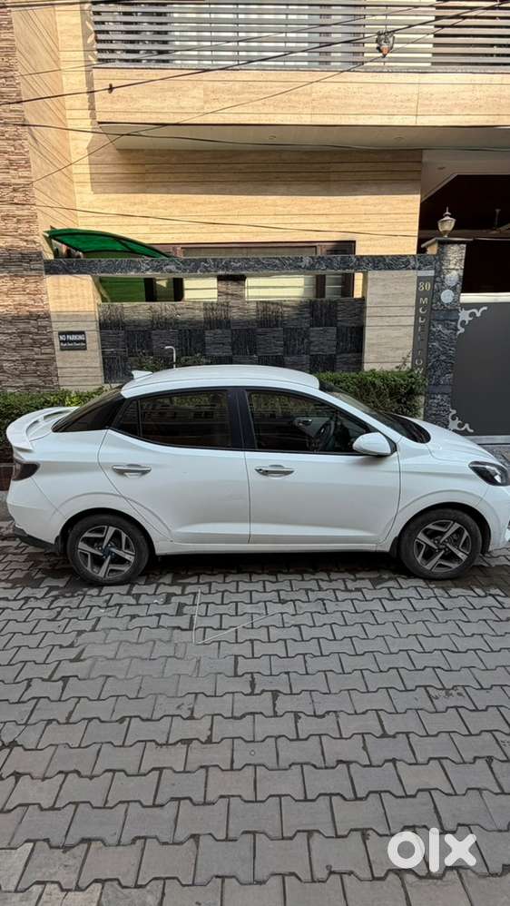 Hyundai Aura 2023 Petrol 14000 Km Driven