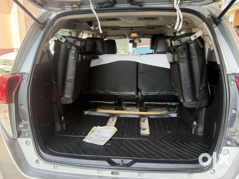 Toyota Innova Crysta 2.4 V 8 Str, 2016, Diesel