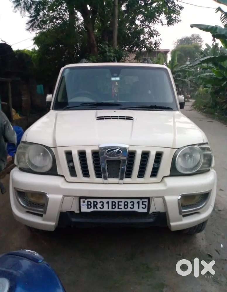Mahindra Bolero Neo 2013