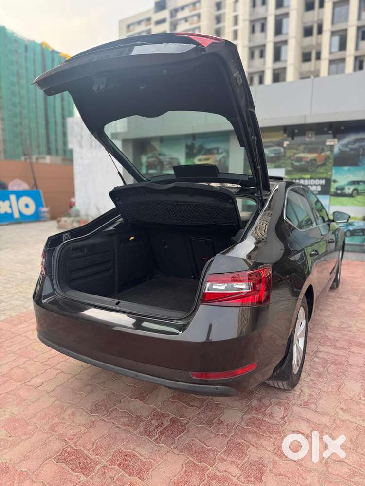 Skoda Superb Style 2.0 Tdi At, 2018, Diesel