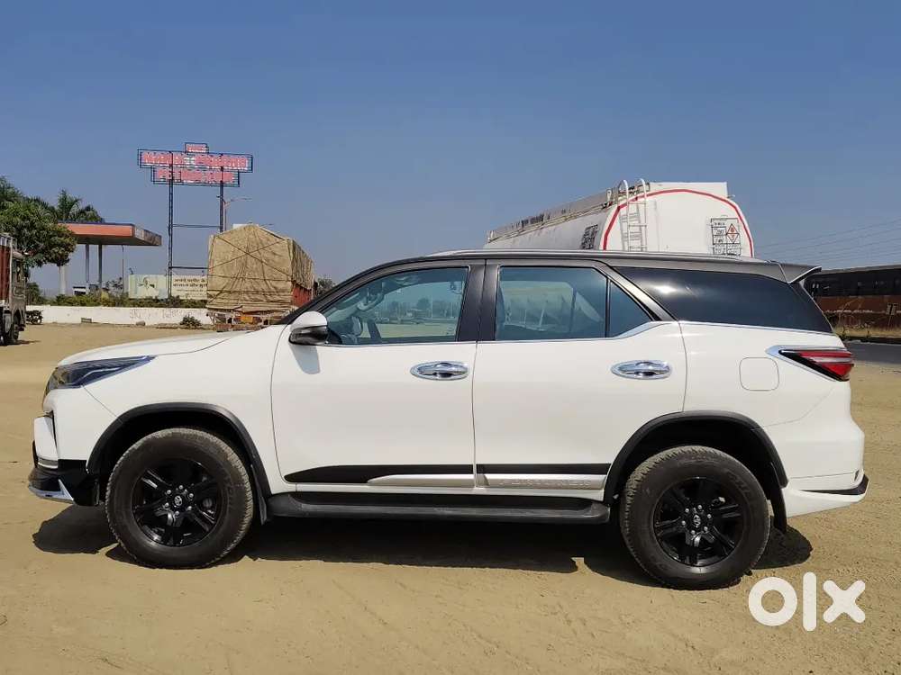 Toyota Fortuner 2025 Diesel Well Maintained