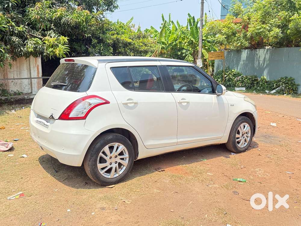Maruti Suzuki Swift Zxi, 2012, Petrol