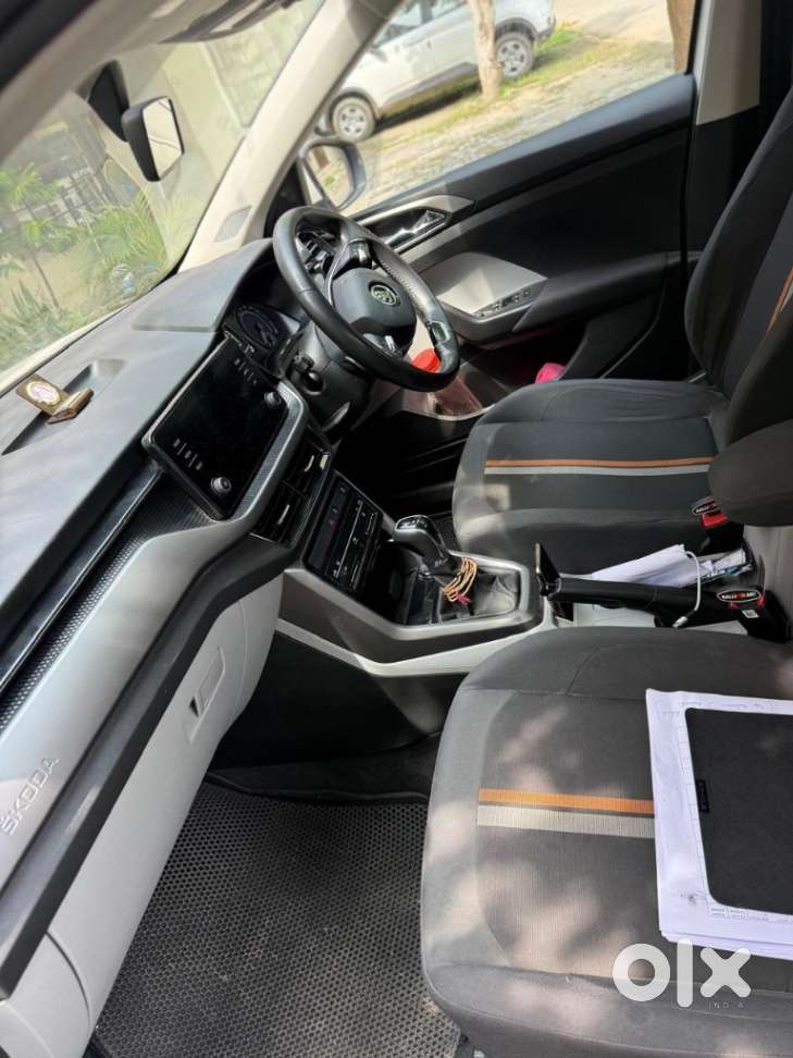 Skoda Kushaq 1.0 Tsi Ambition At, 2023, Petrol