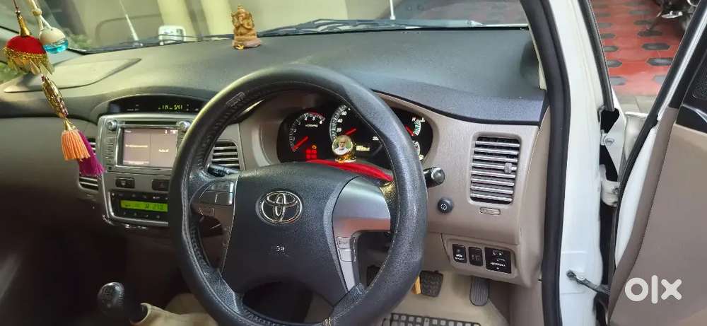 Toyota Innova 2.5 Ev 2015