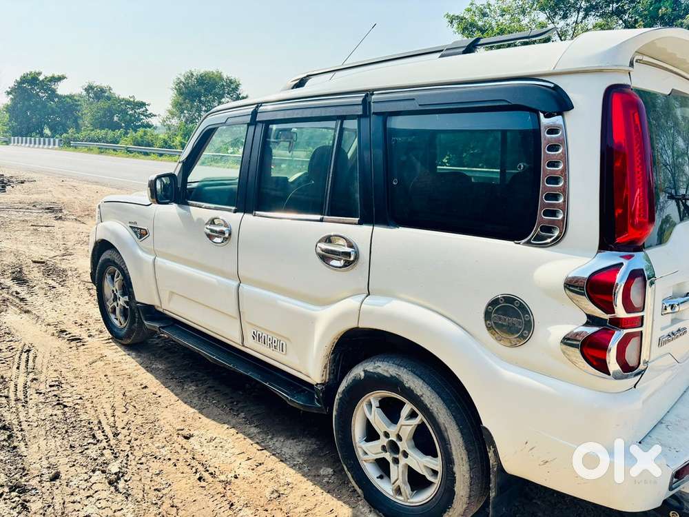 Mahindra Scorpio Diesel 2015