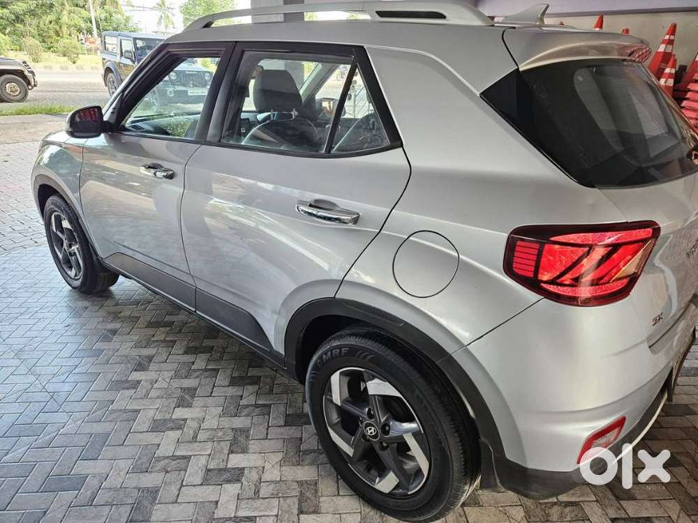 Hyundai Venue Sx (o) Mt 1.5 Diesel, 2019, Diesel